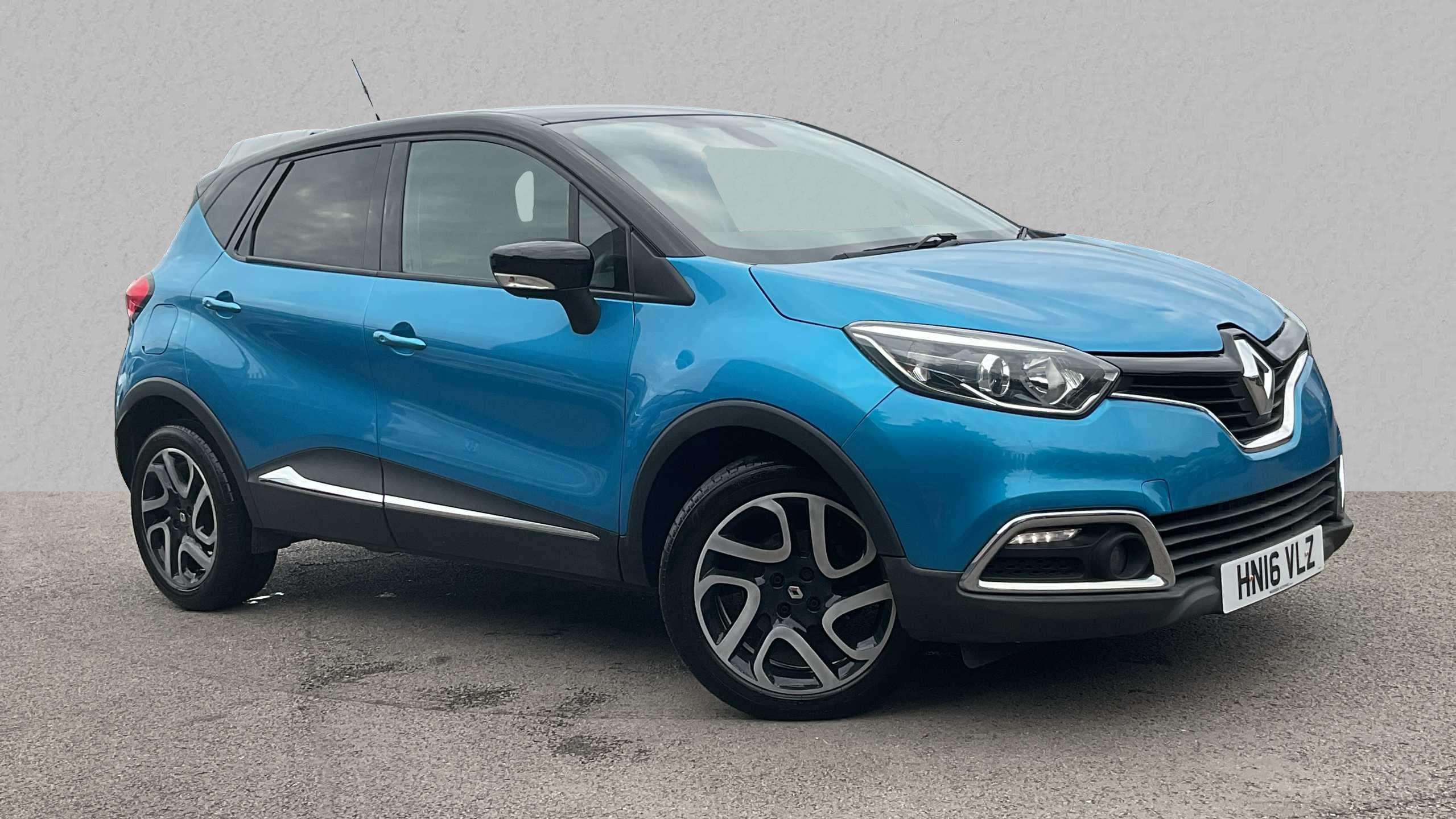 Main listing image - Renault Captur