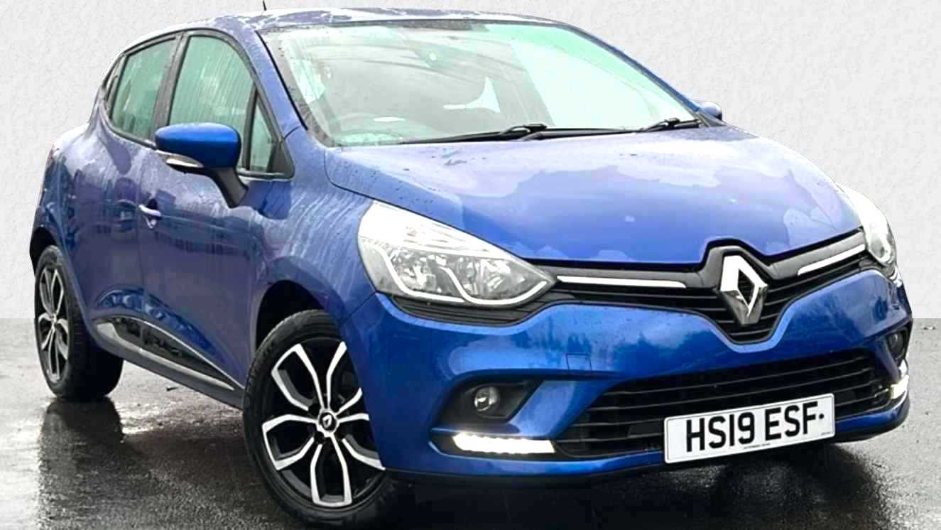 Main listing image - Renault Clio