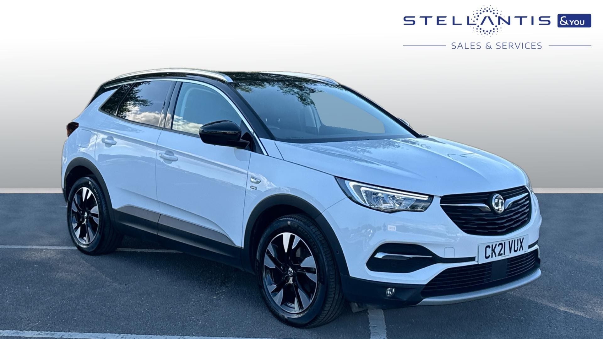 Main listing image - Vauxhall Grandland X