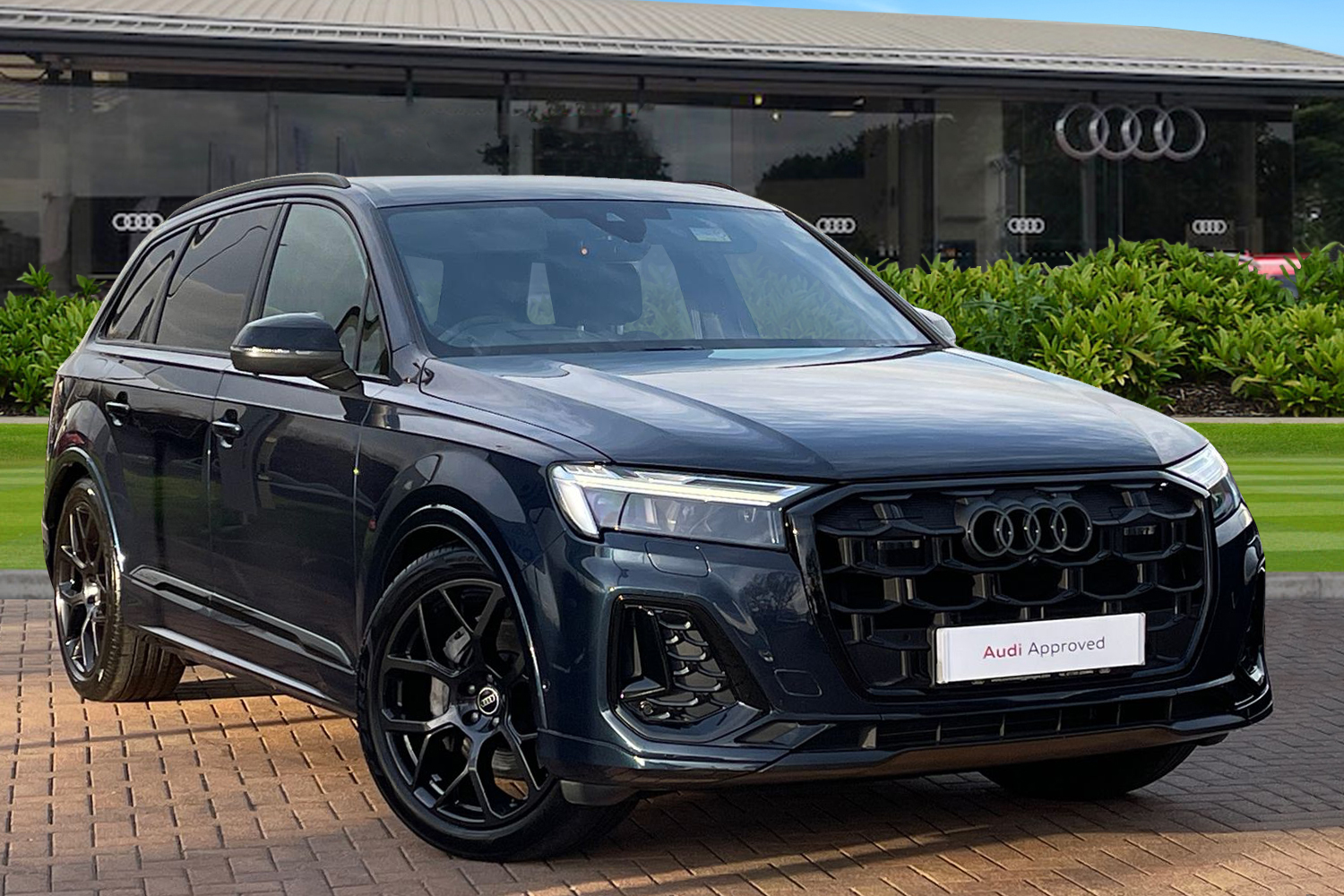 Main listing image - Audi Q7