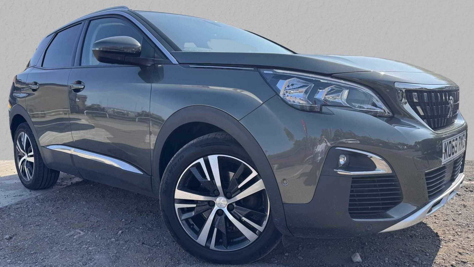 Main listing image - Peugeot 3008