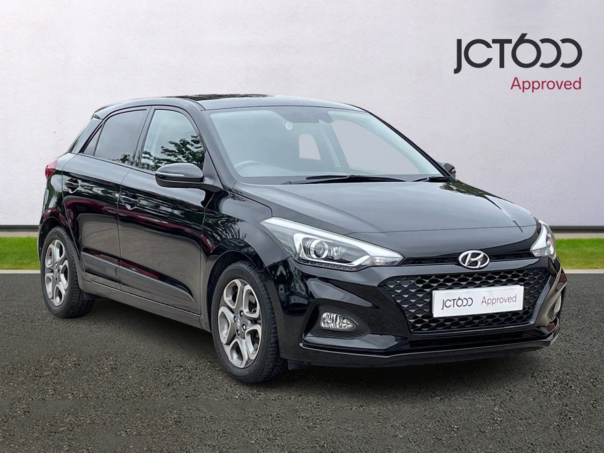 Main listing image - Hyundai i20
