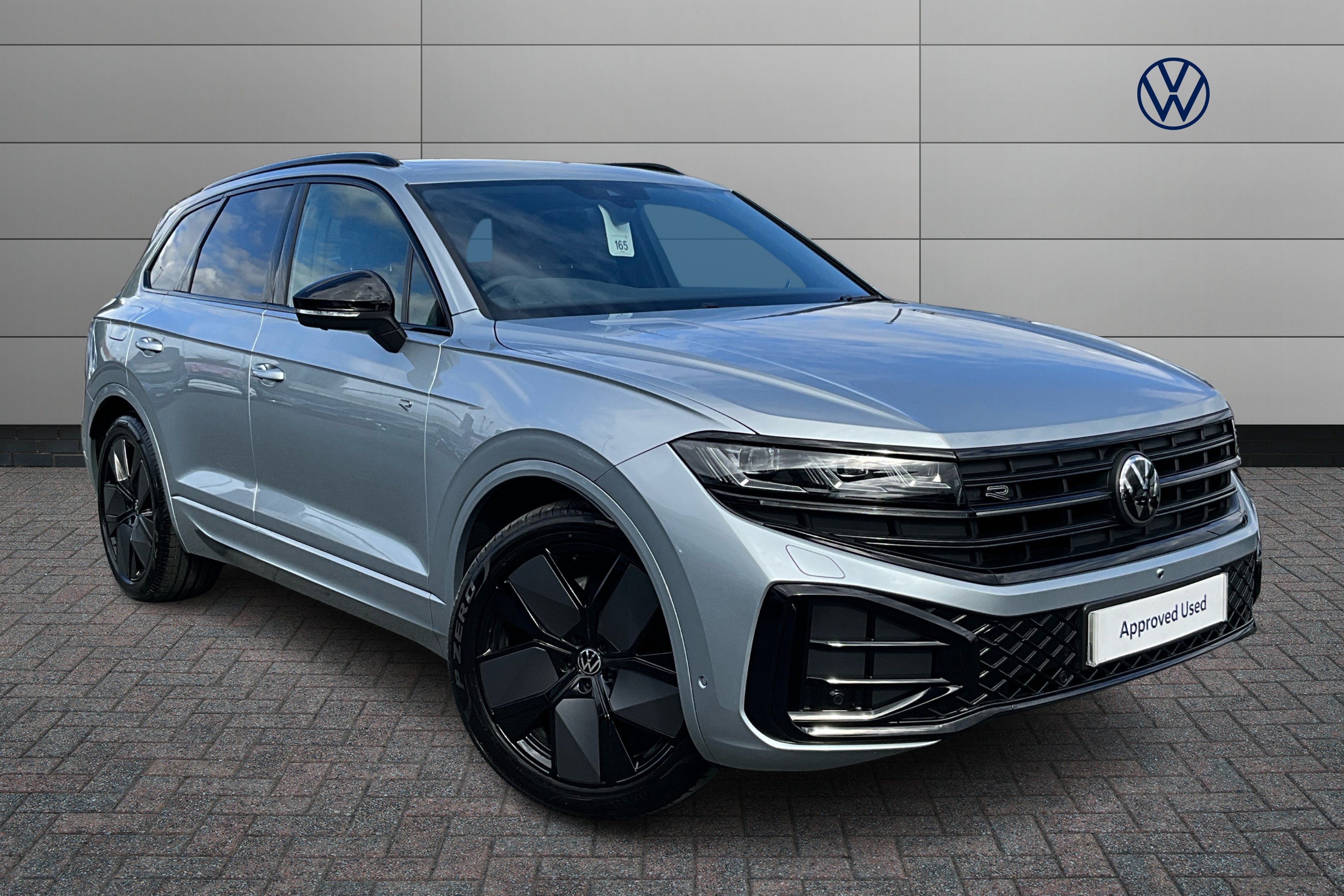 Main listing image - Volkswagen Touareg
