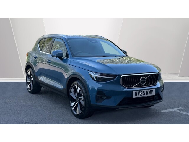 Main listing image - Volvo XC40
