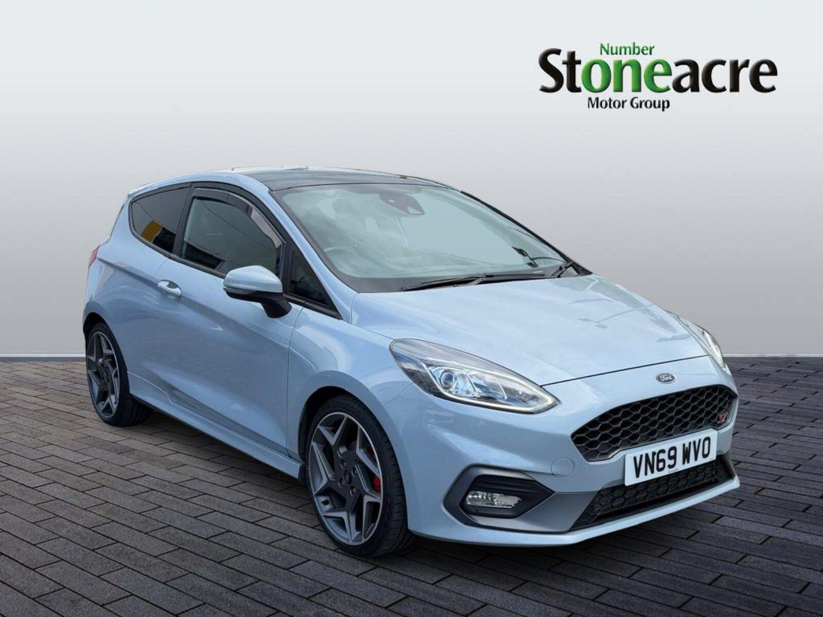 Main listing image - Ford Fiesta