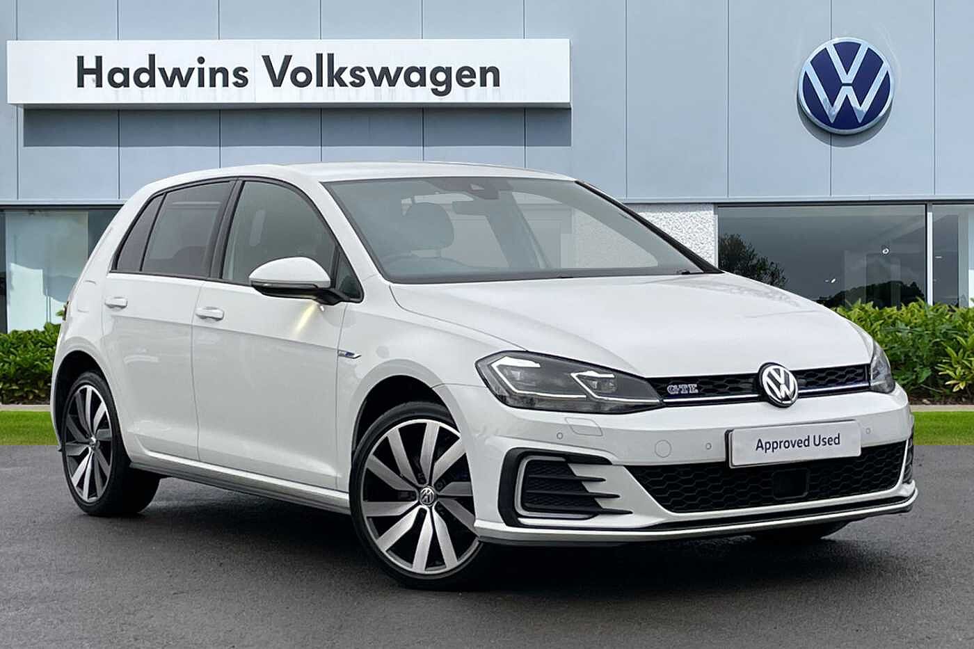 Main listing image - Volkswagen Golf GTE