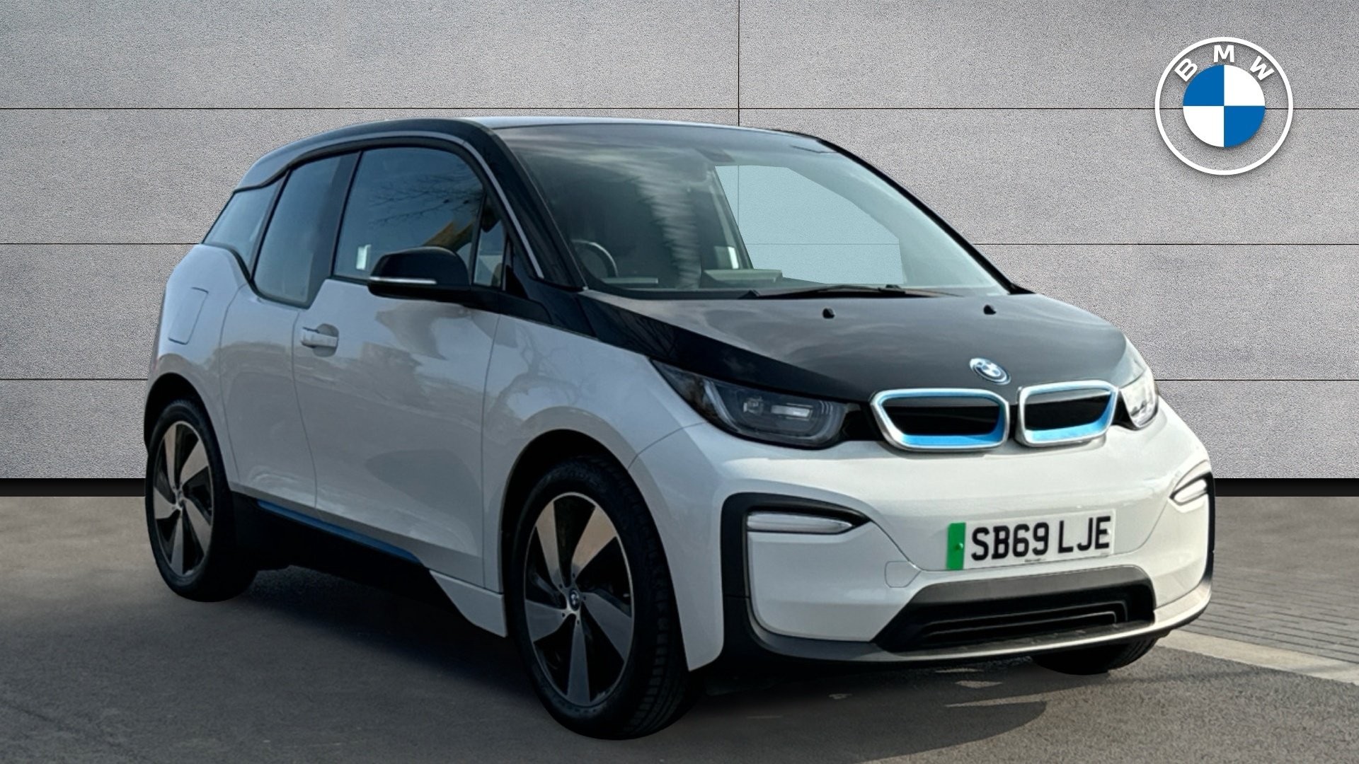 Main listing image - BMW i3