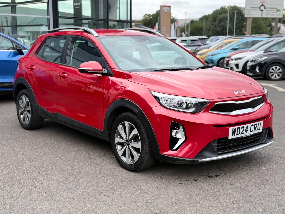 Main listing image - Kia Stonic