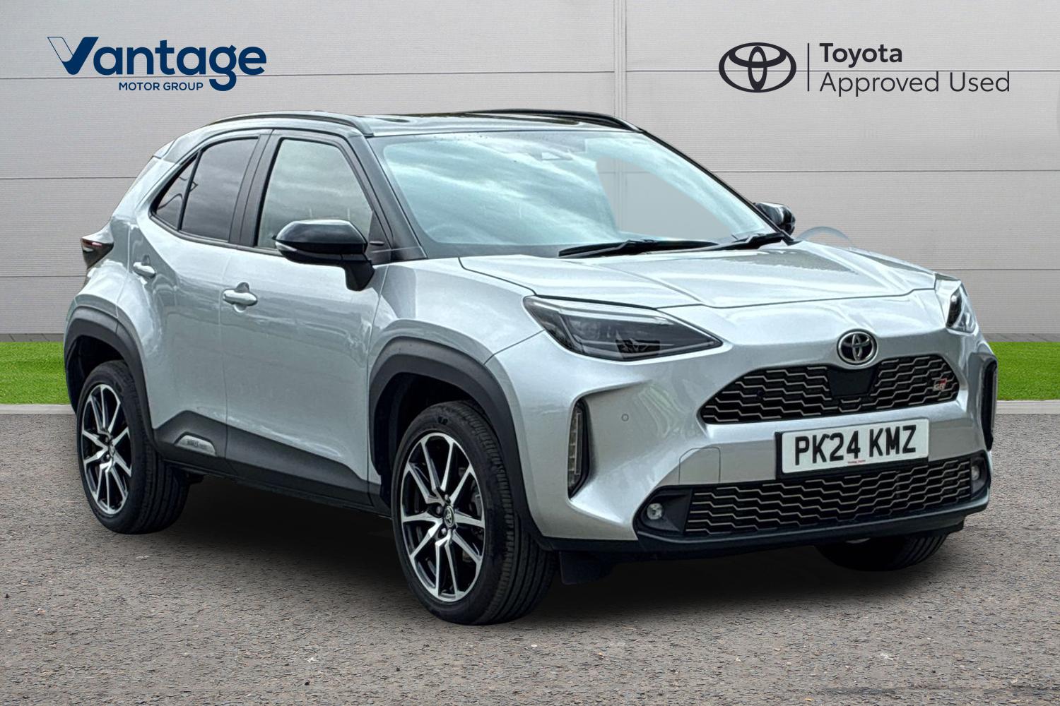 Main listing image - Toyota Yaris Cross
