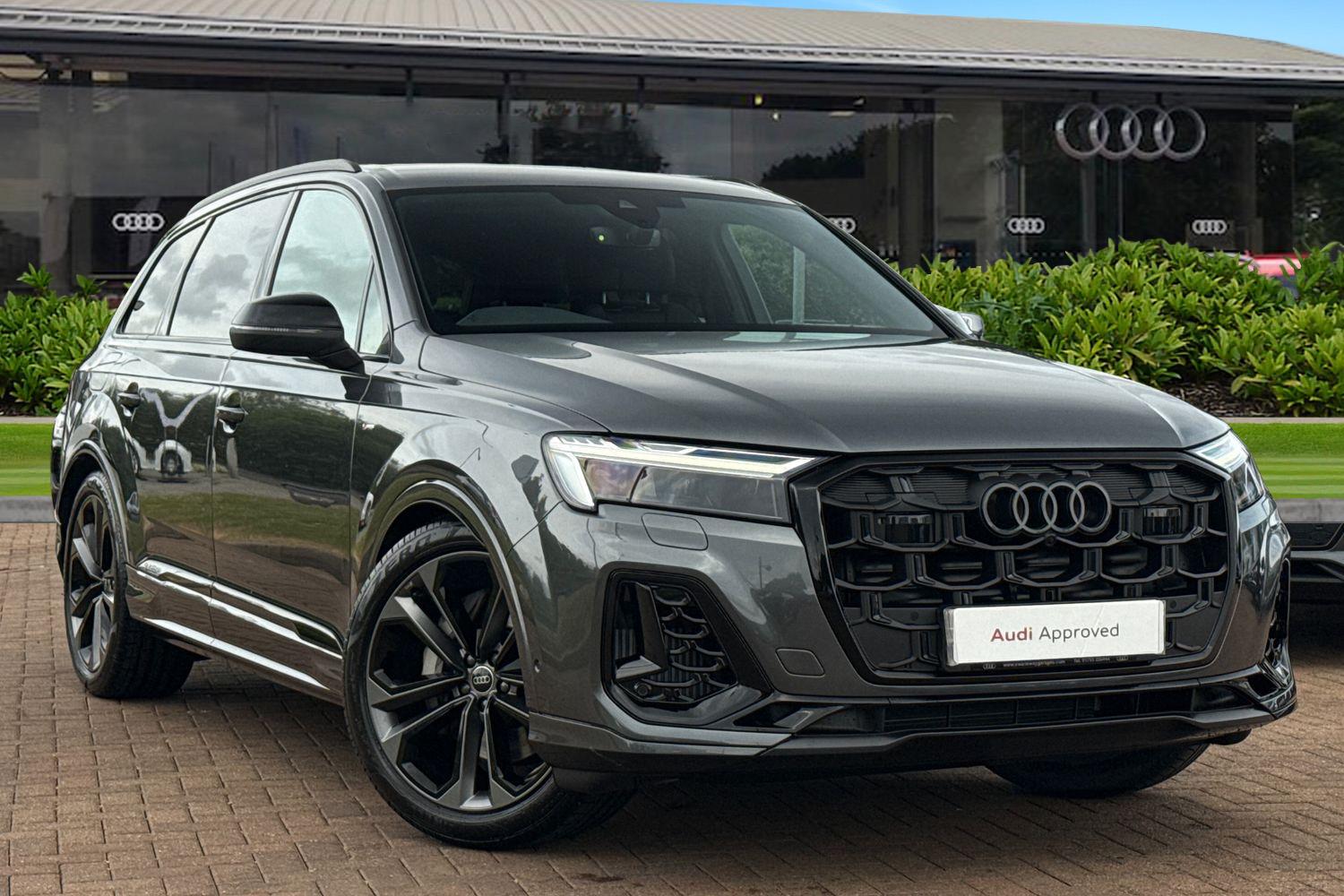 Main listing image - Audi Q7