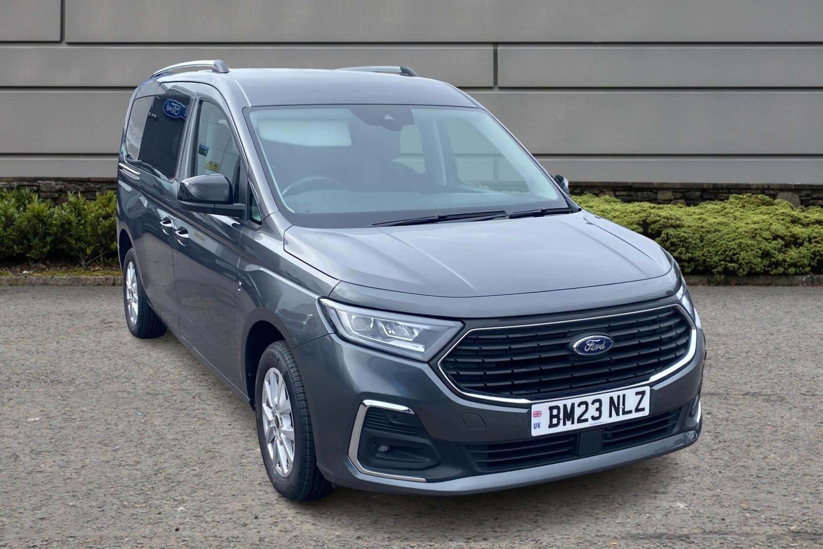 Main listing image - Ford Tourneo Connect