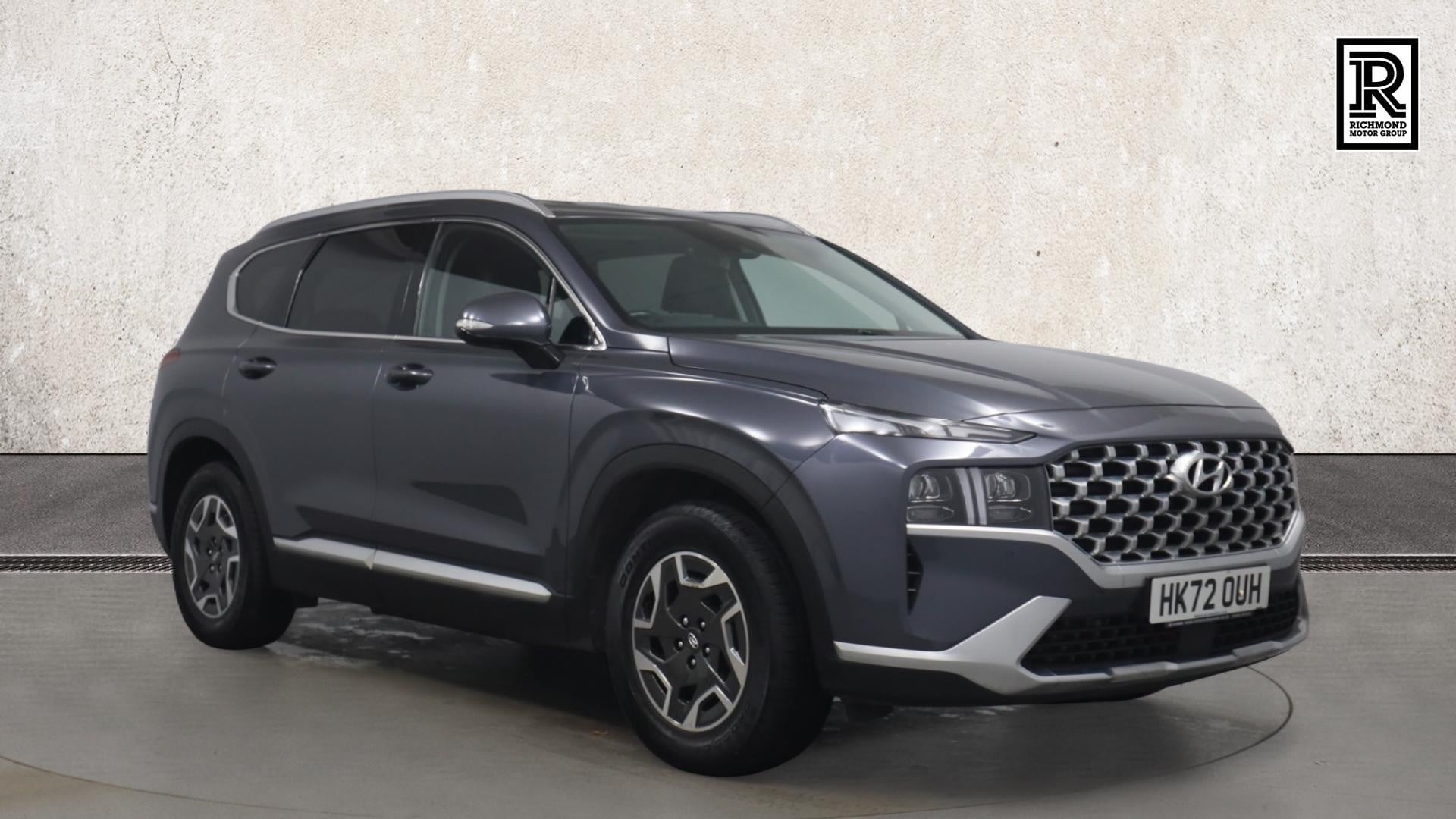 Main listing image - Hyundai Santa Fe