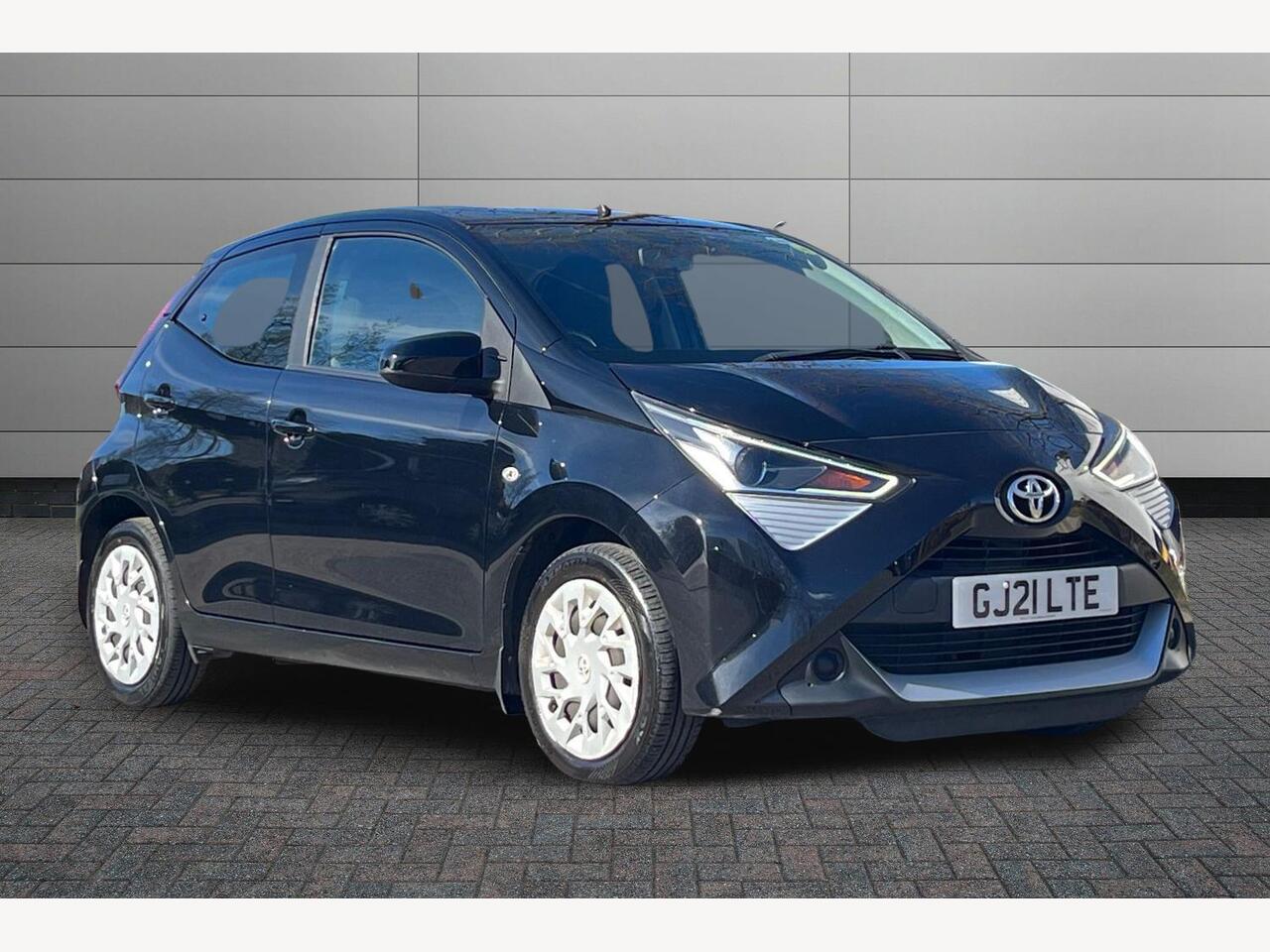 Main listing image - Toyota Aygo