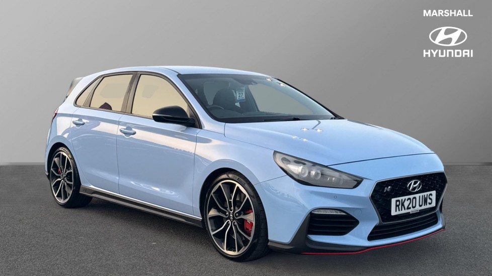 Main listing image - Hyundai i30 Fastback