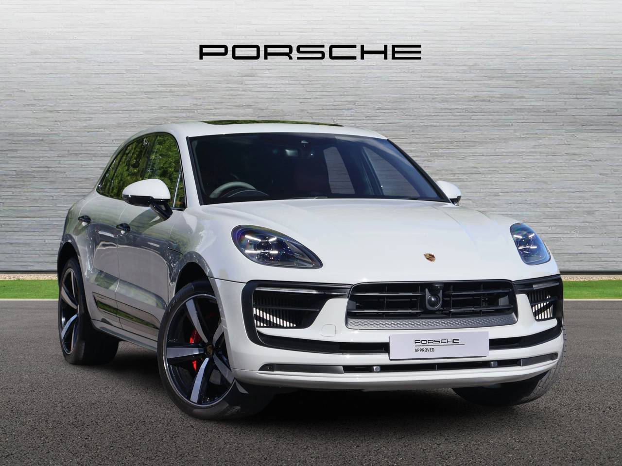Main listing image - Porsche Macan
