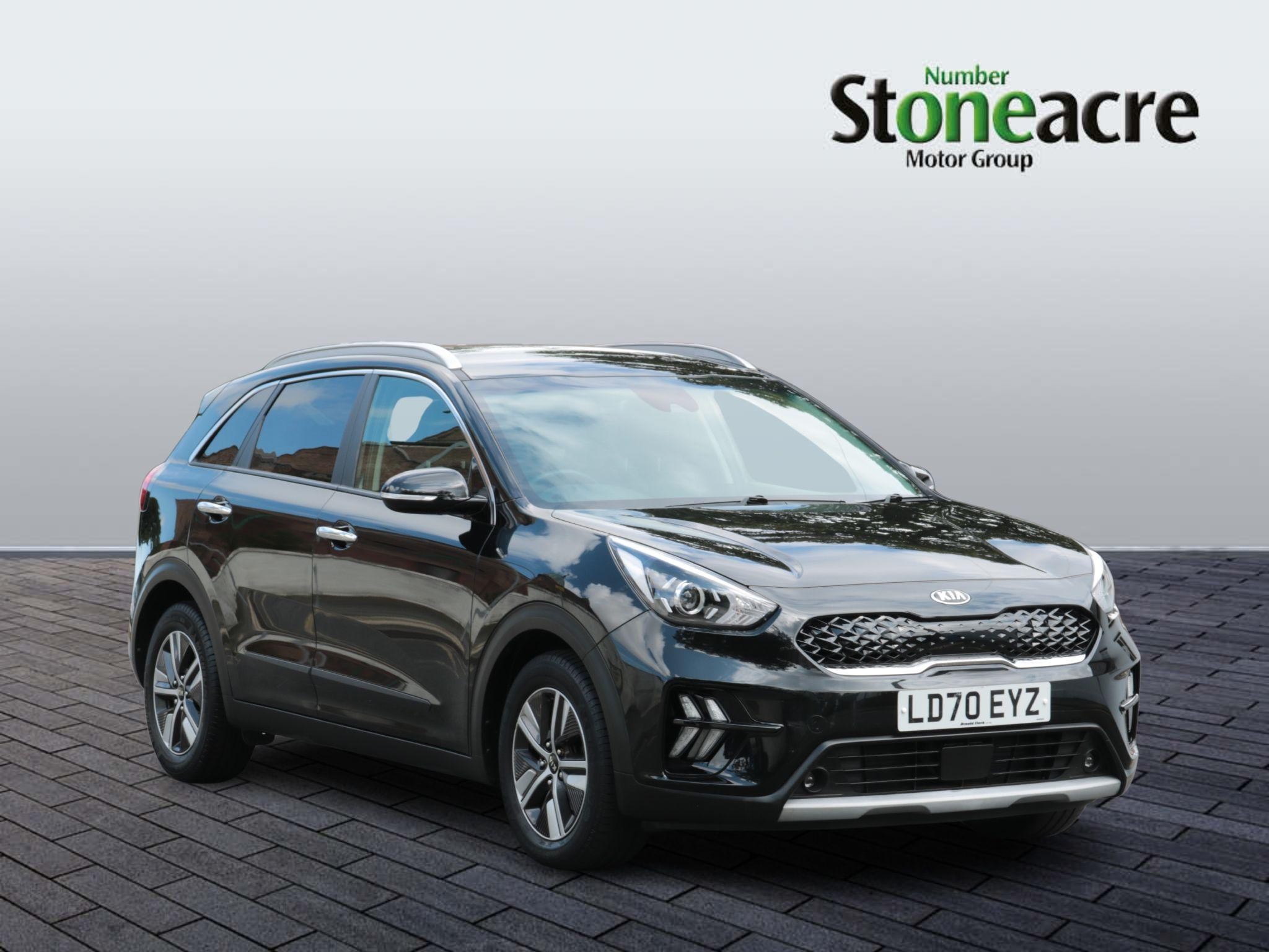 Main listing image - Kia Niro
