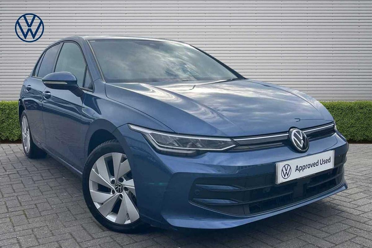 Main listing image - Volkswagen Golf