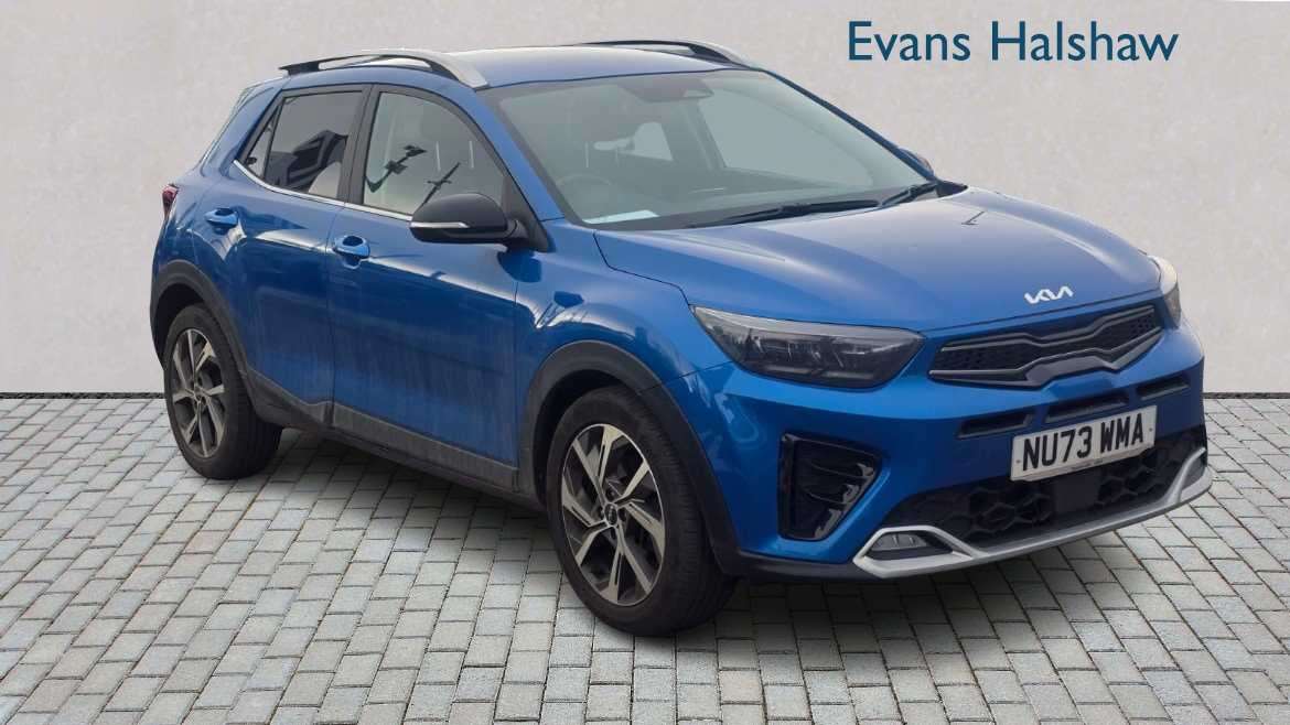 Main listing image - Kia Stonic