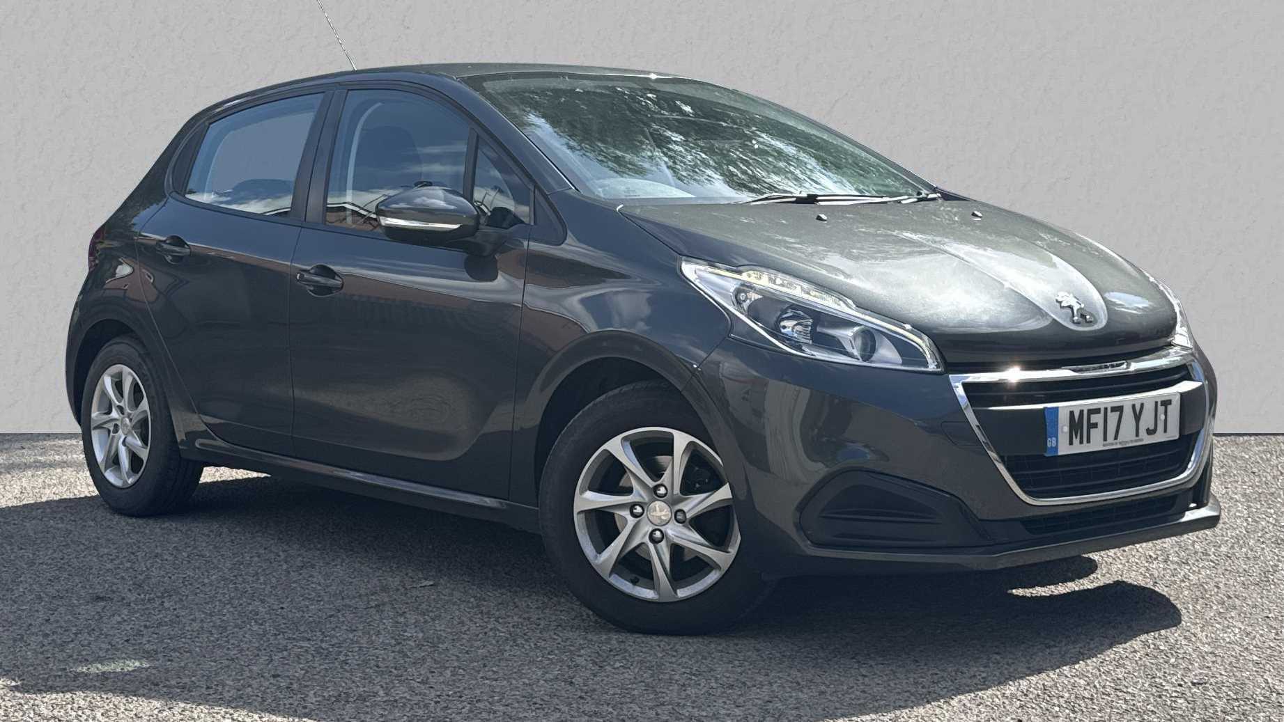 Main listing image - Peugeot 208