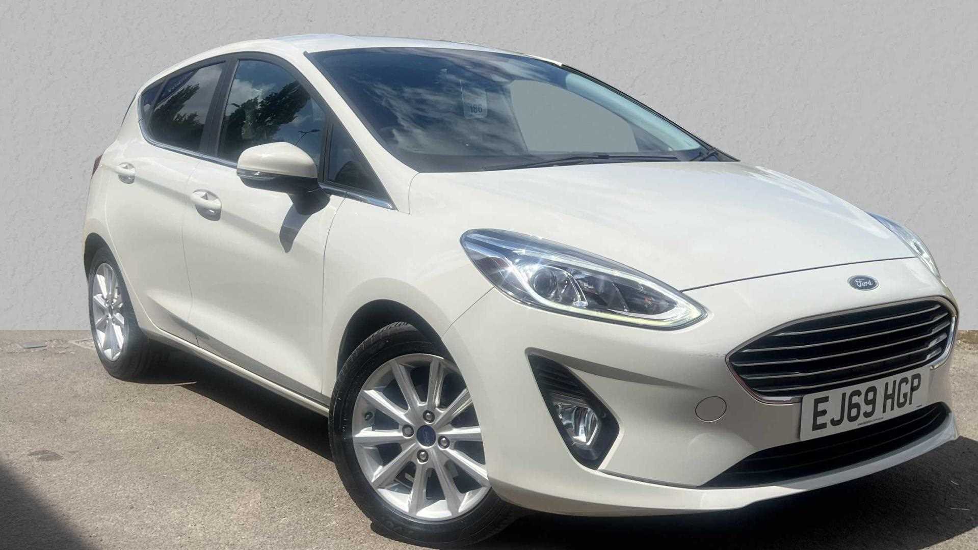Main listing image - Ford Fiesta