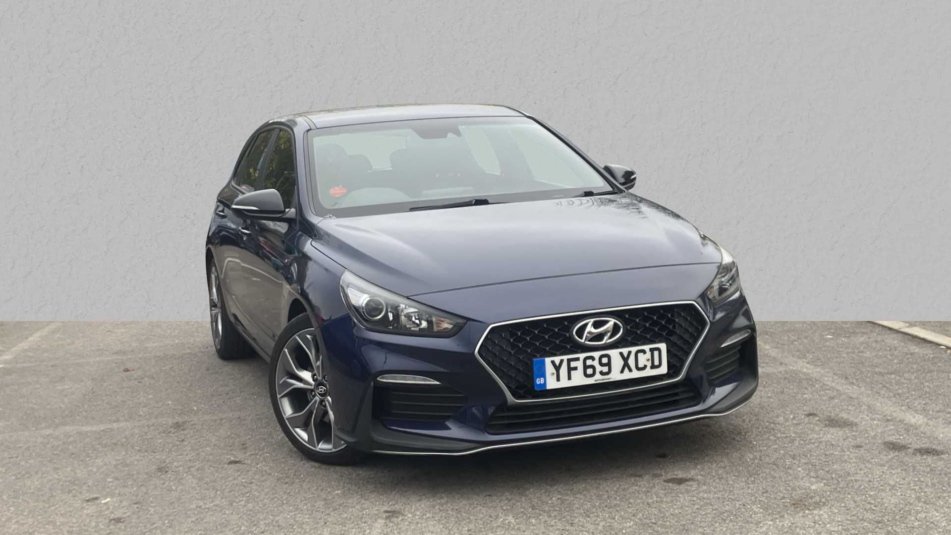 Main listing image - Hyundai i30