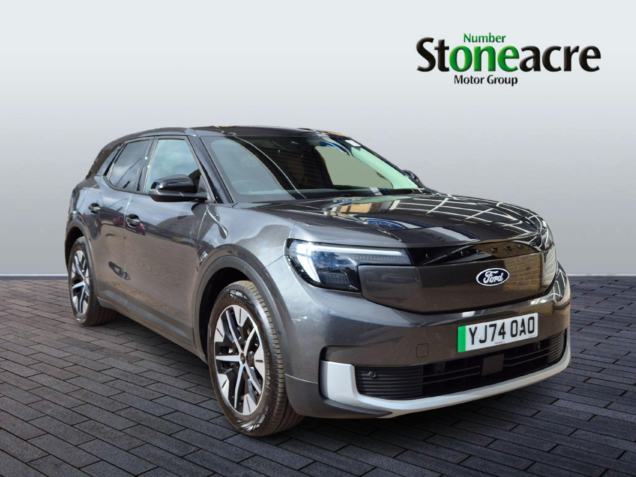 Main listing image - Ford Explorer