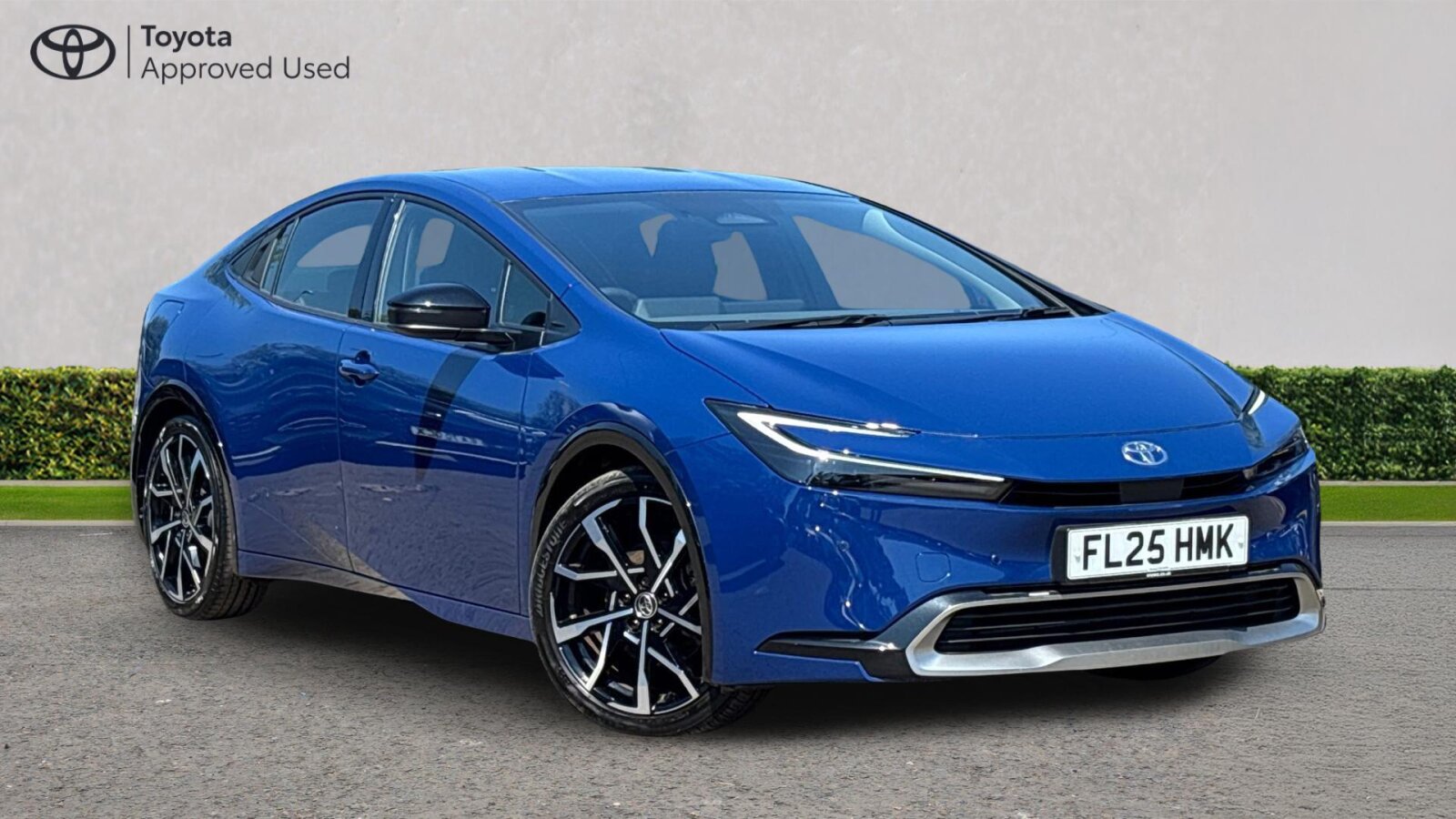 Main listing image - Toyota Prius