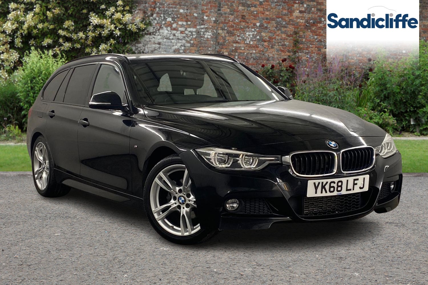 Main listing image - BMW 3 Series Touring