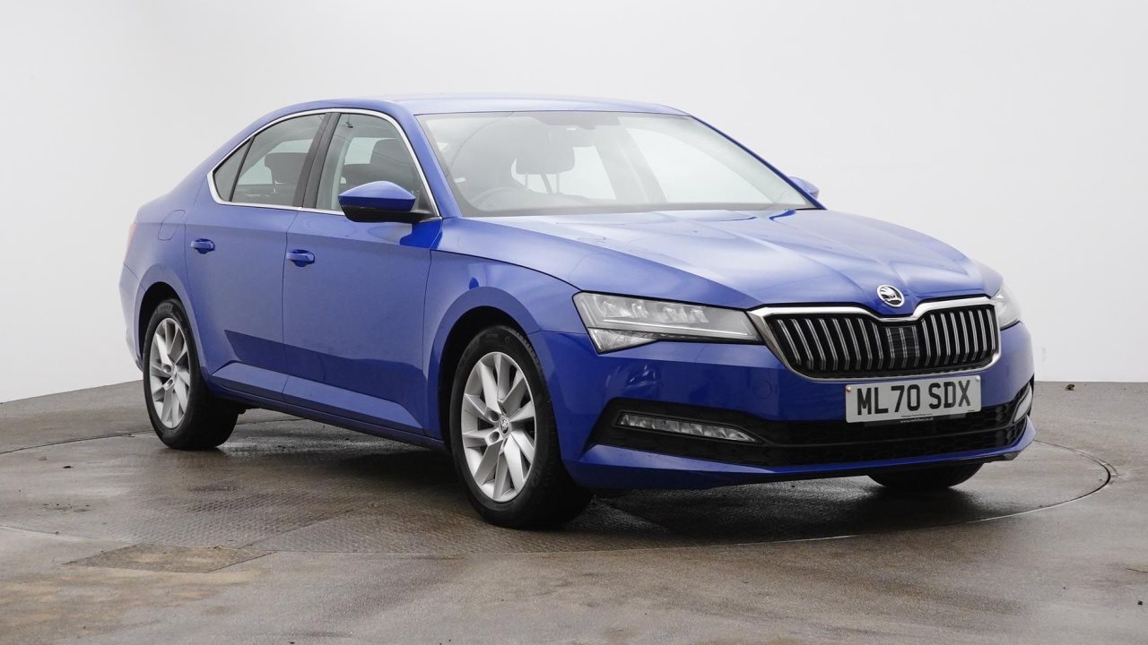 Main listing image - Skoda Superb