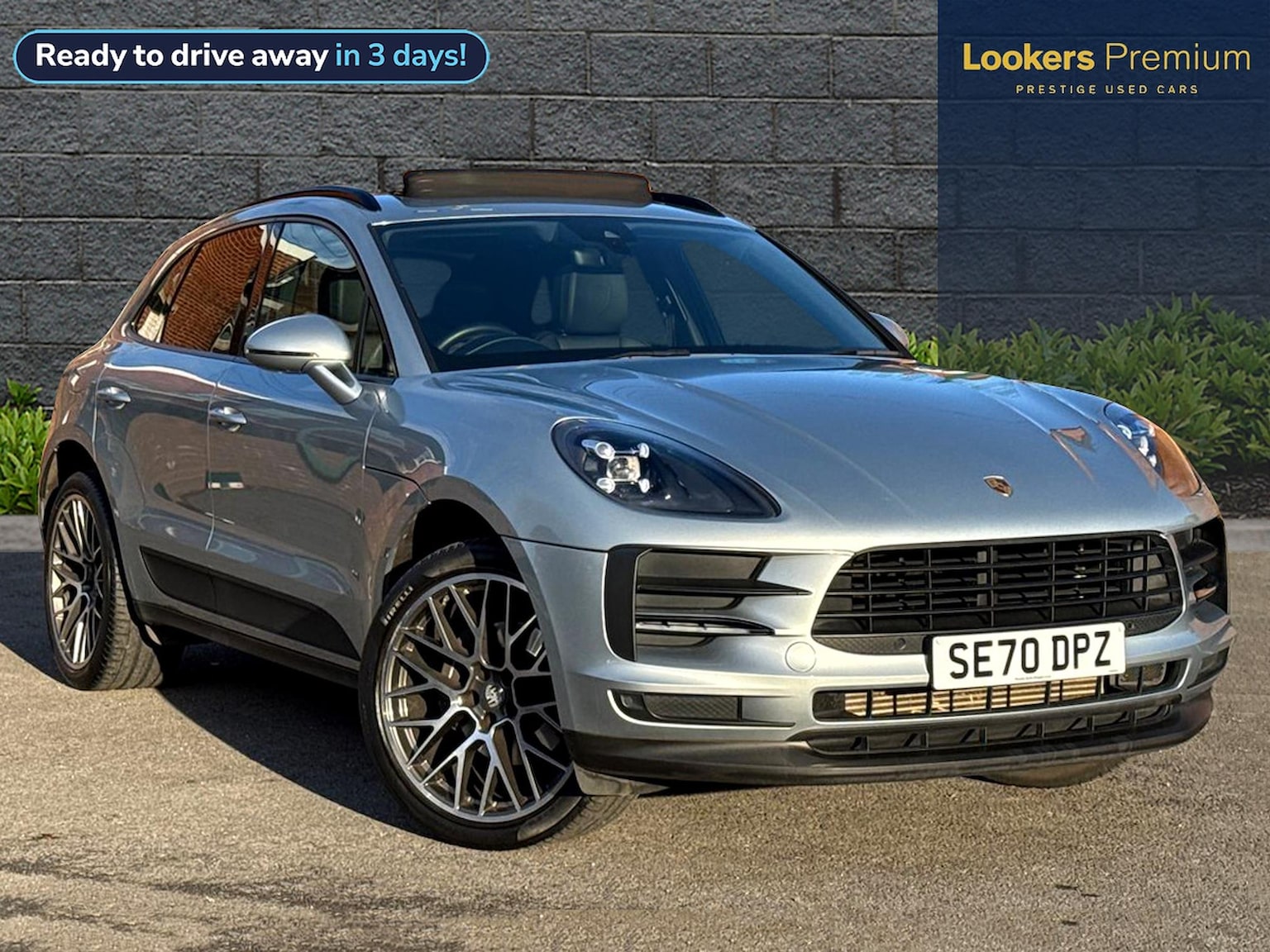 Main listing image - Porsche Macan