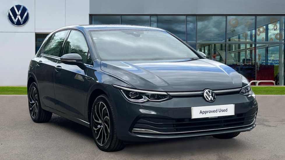 Main listing image - Volkswagen Golf