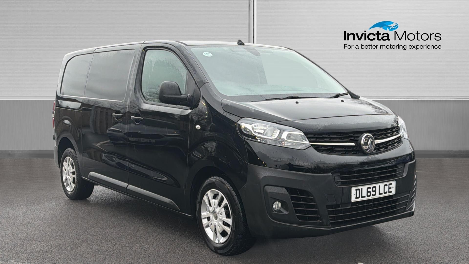 Main listing image - Vauxhall Vivaro