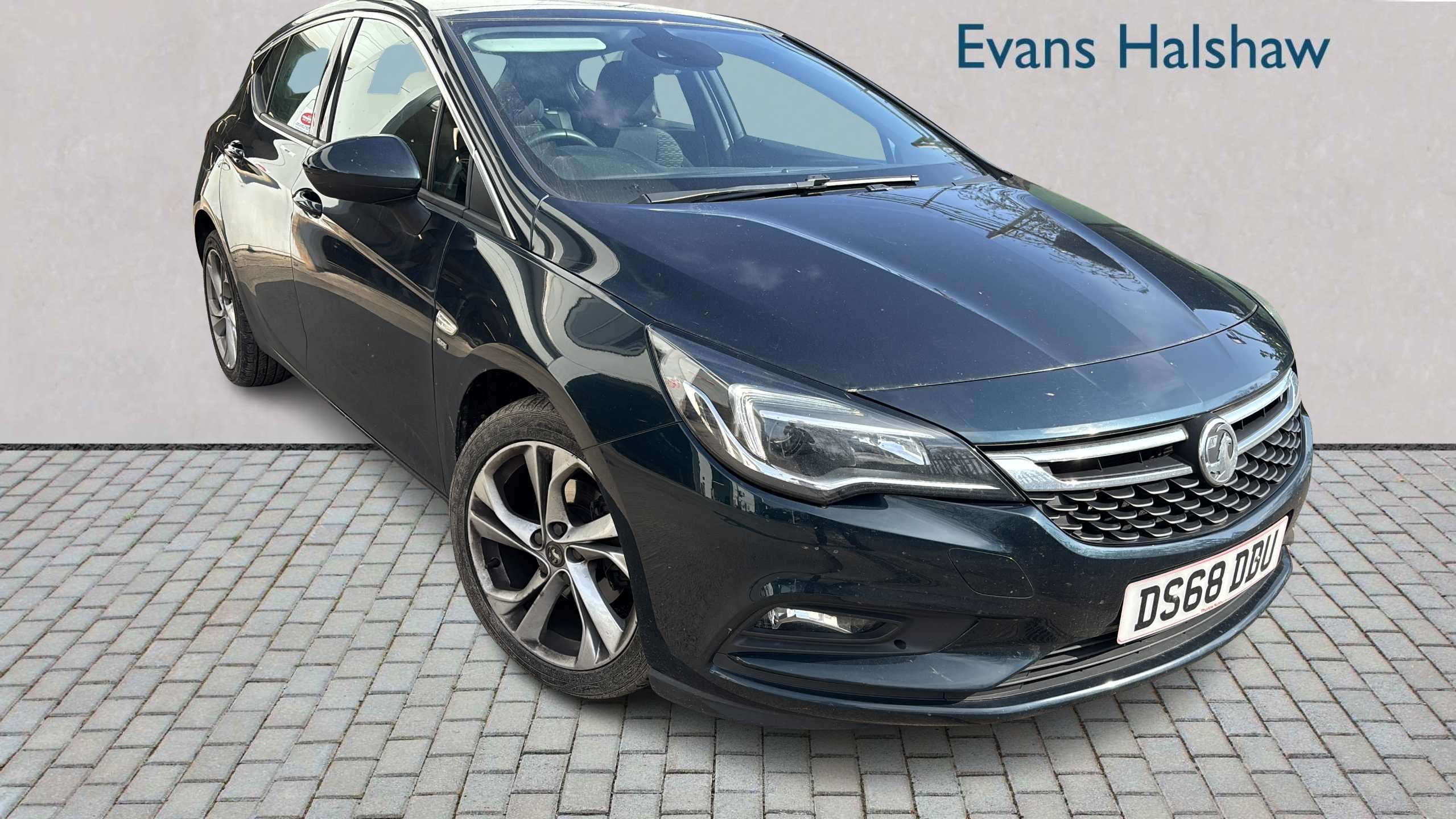 Main listing image - Vauxhall Astra