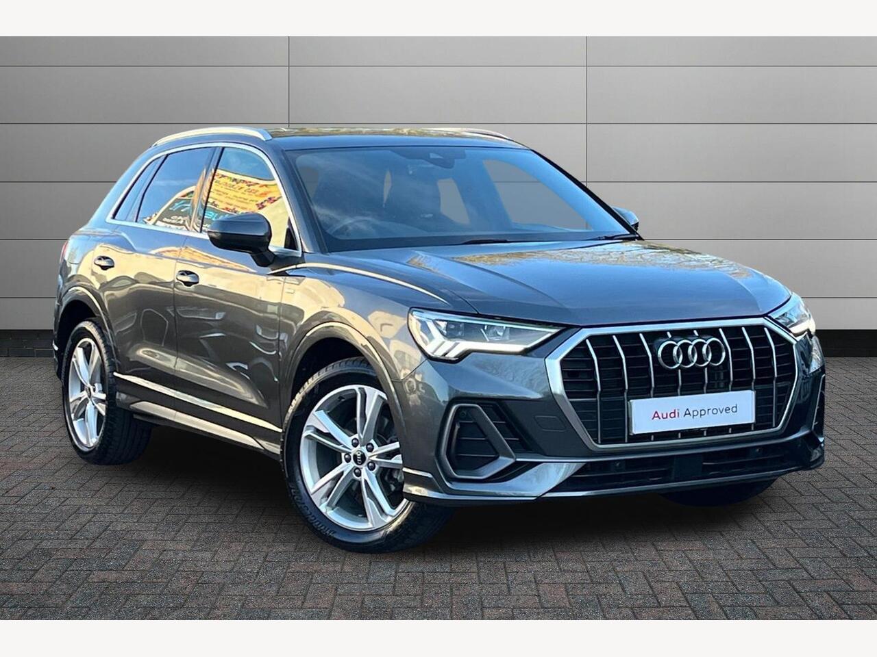 Main listing image - Audi Q3