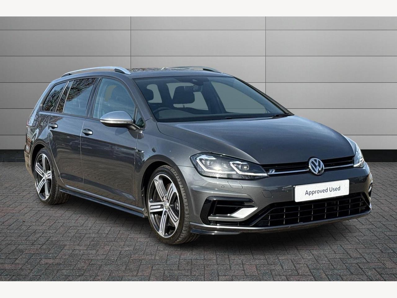 Main listing image - Volkswagen Golf Estate