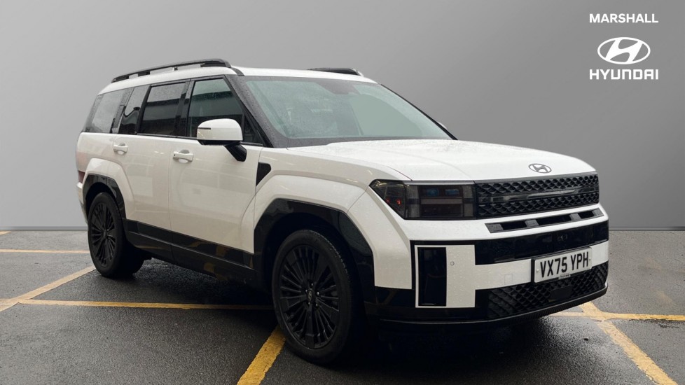 Main listing image - Hyundai Santa Fe