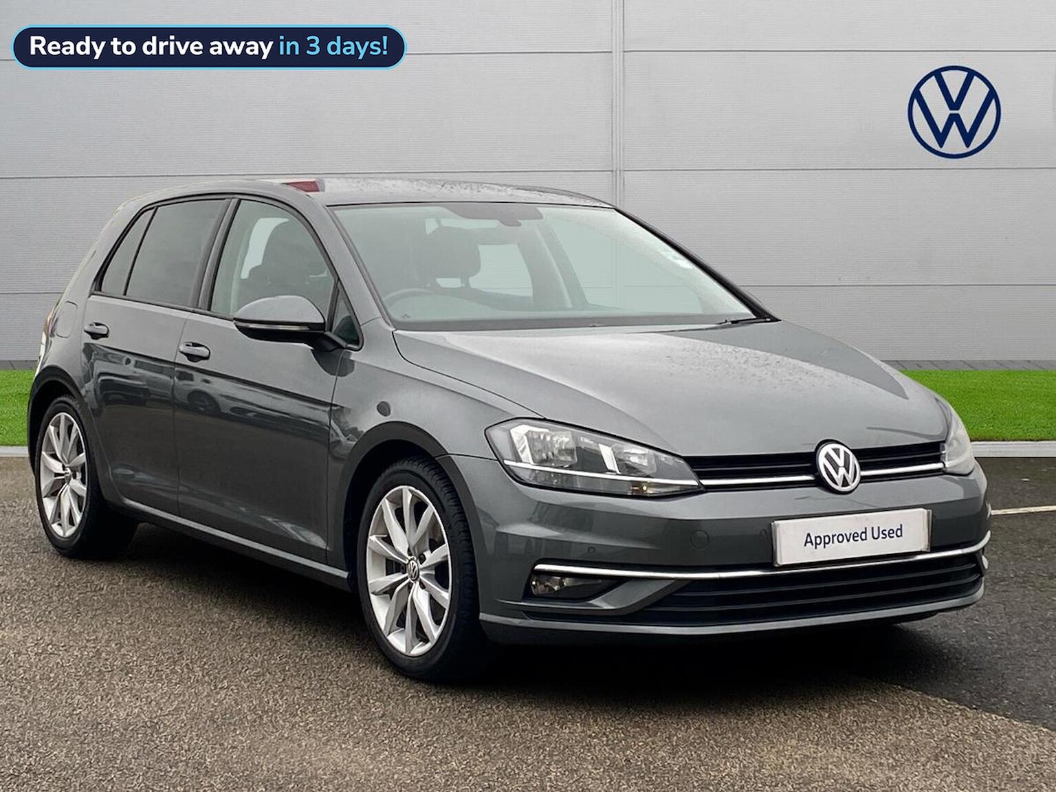 Main listing image - Volkswagen Golf