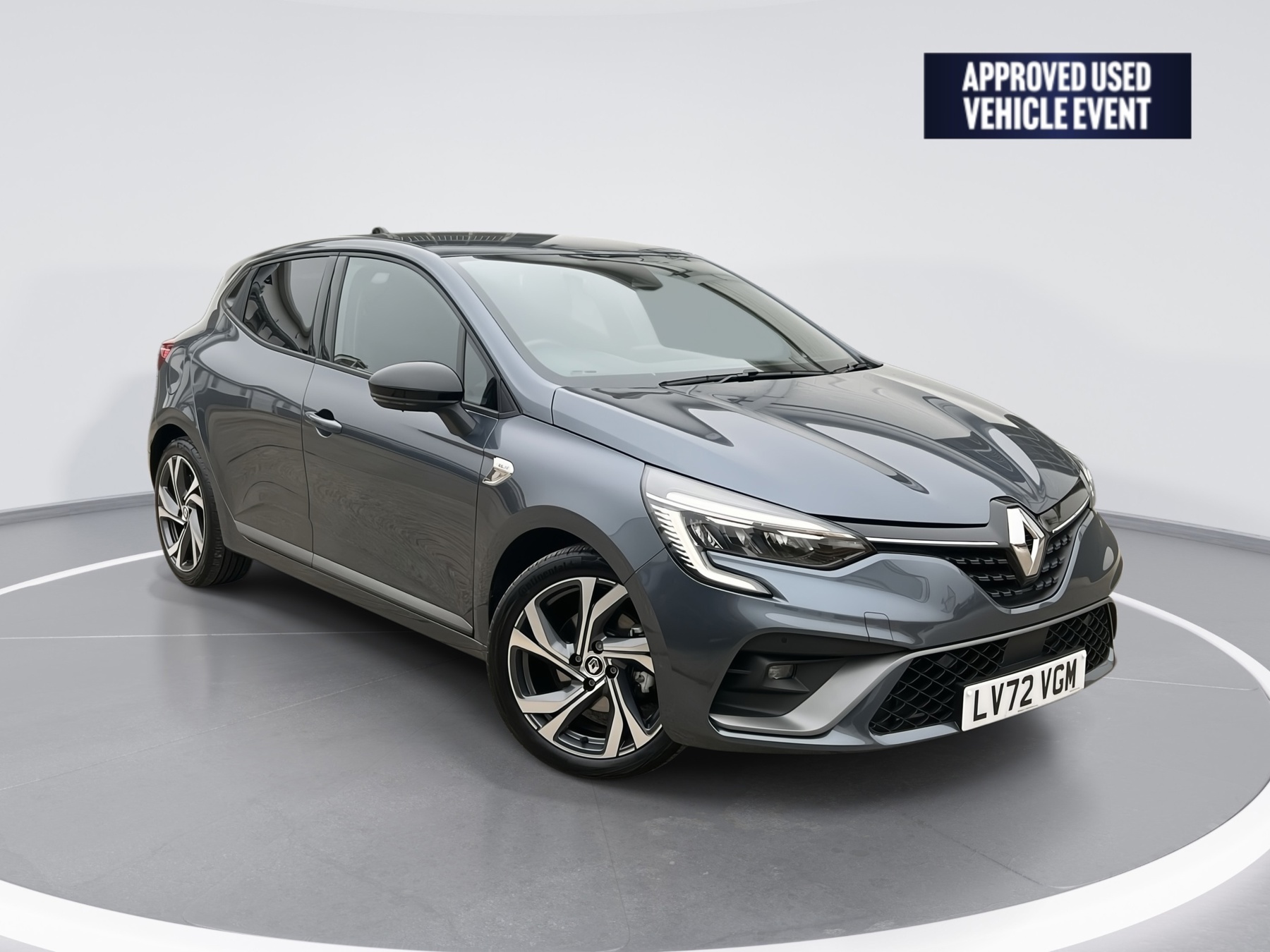 Main listing image - Renault Clio