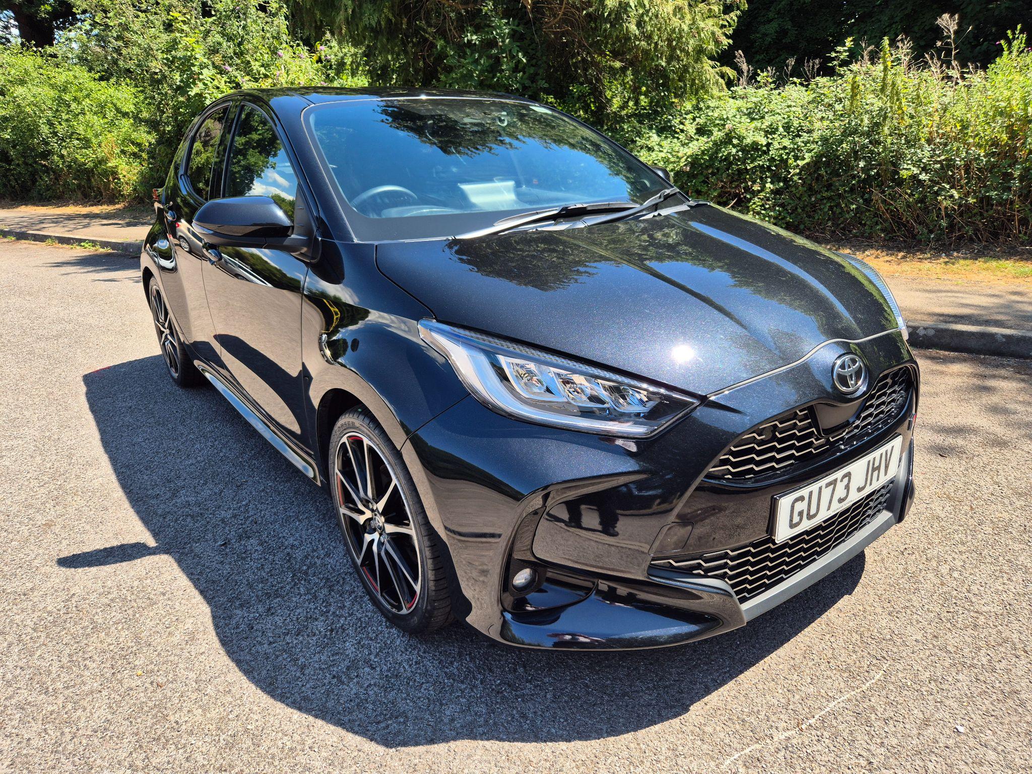 Main listing image - Toyota Yaris