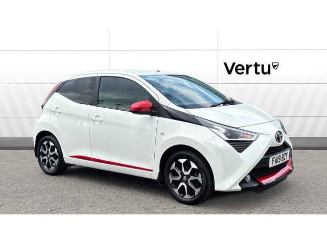 Main listing image - Toyota Aygo