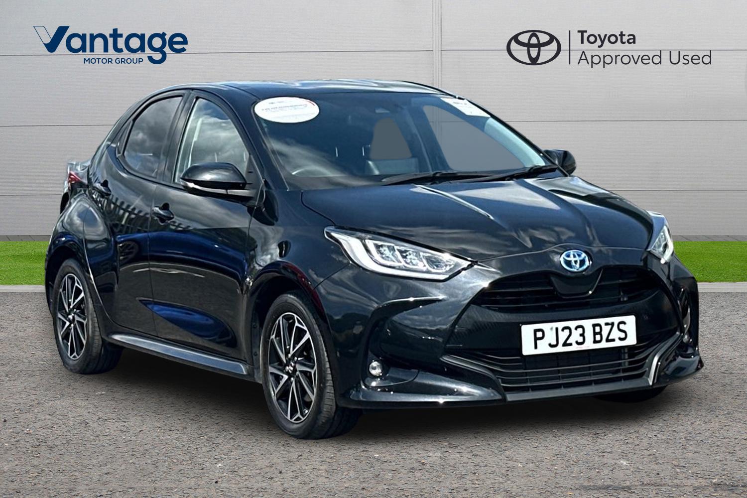 Main listing image - Toyota Yaris