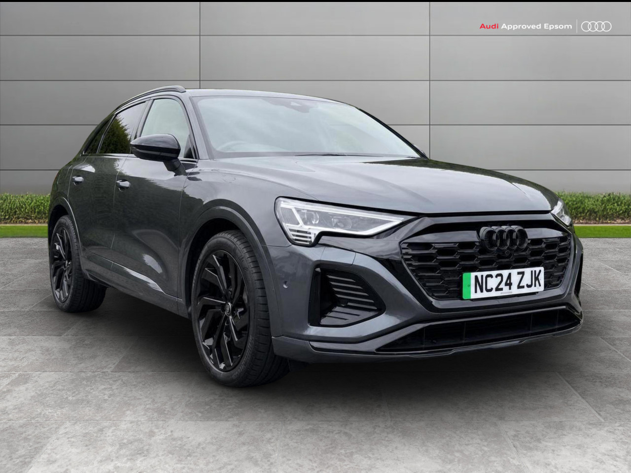 Main listing image - Audi Q8