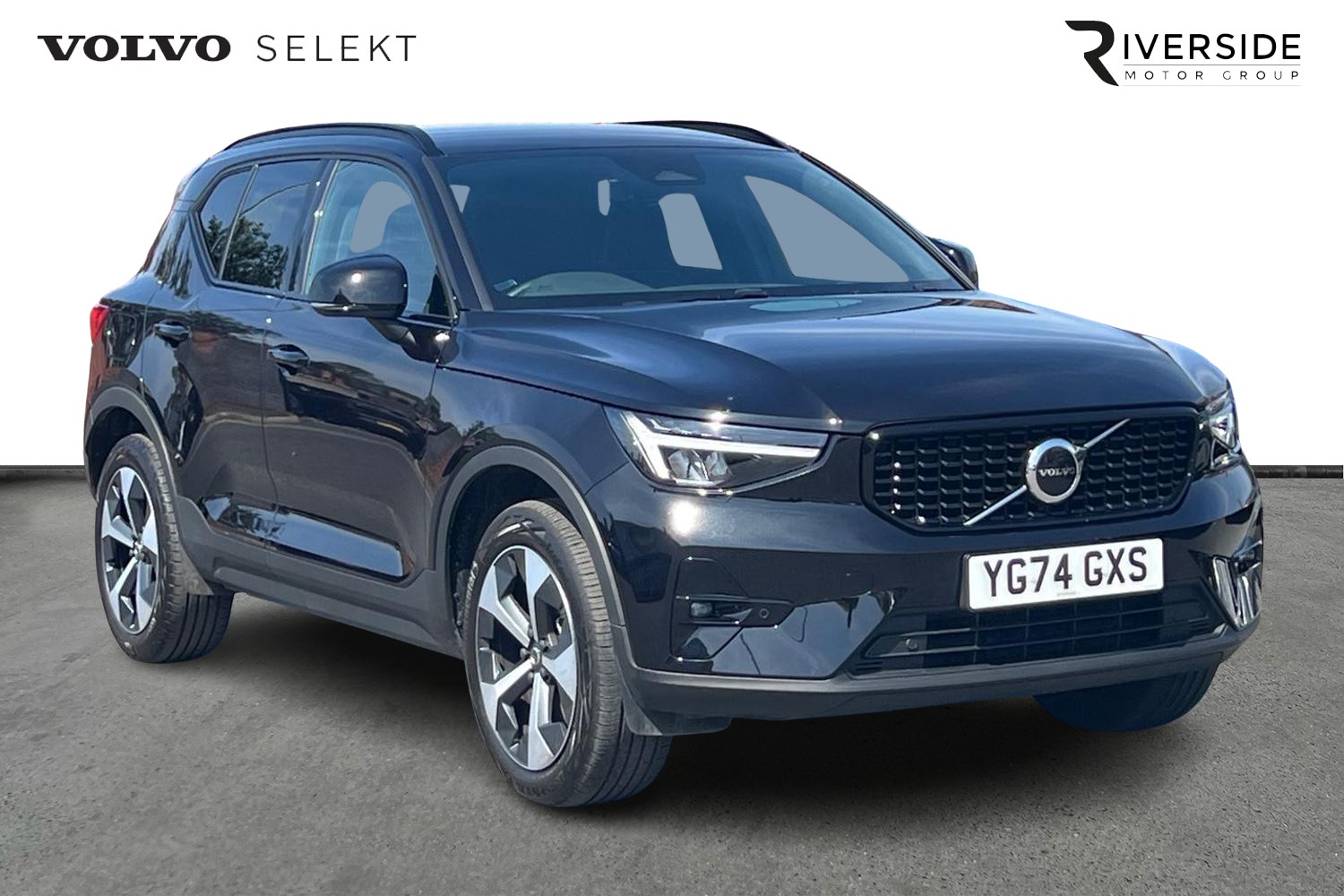 Main listing image - Volvo XC40