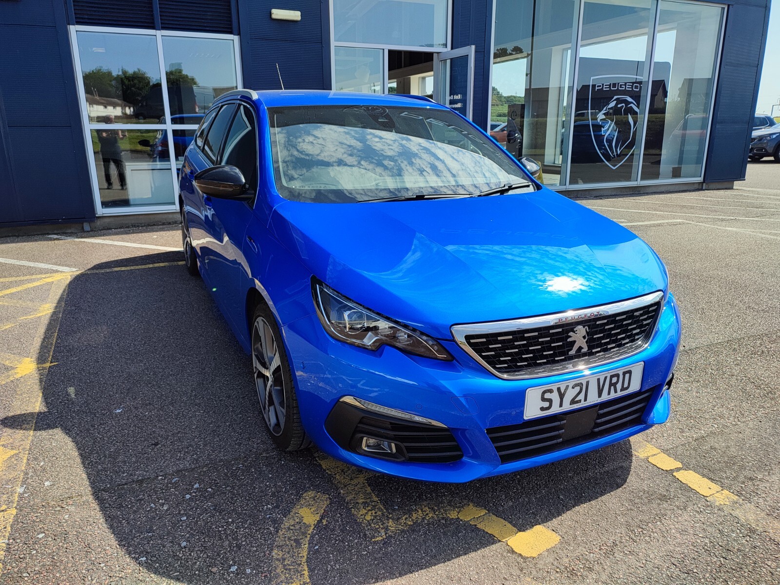 Main listing image - Peugeot 308 SW