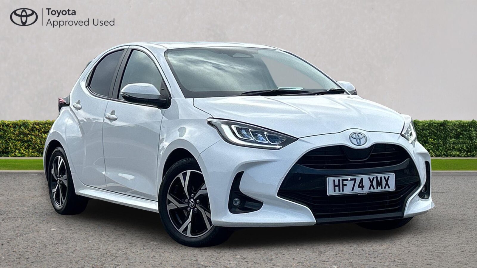 Main listing image - Toyota Yaris