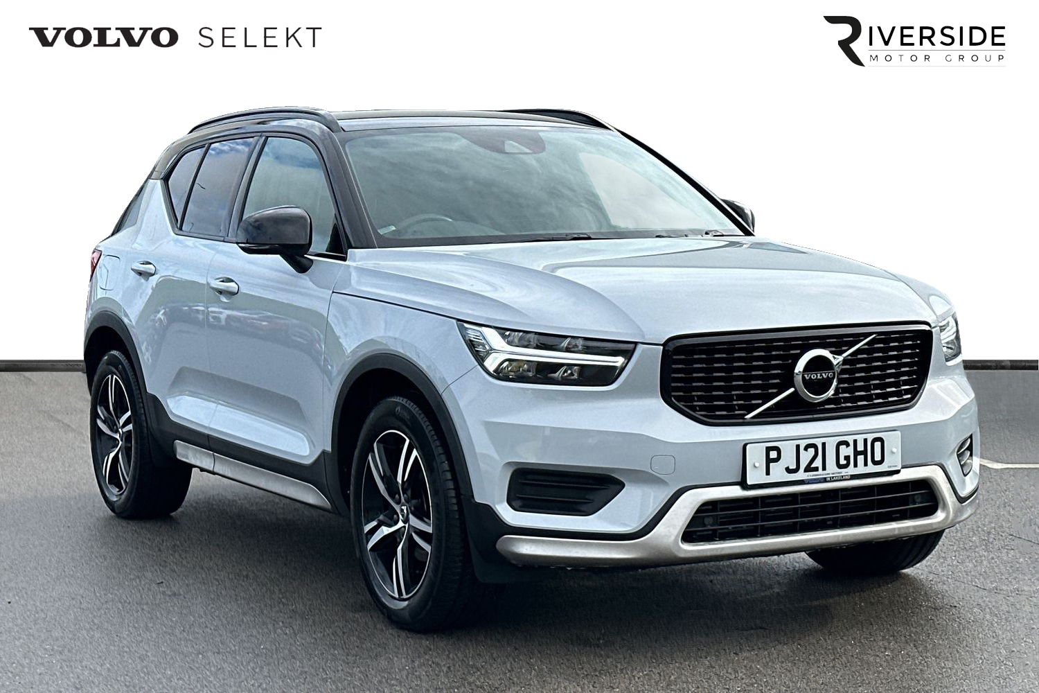 Main listing image - Volvo XC40