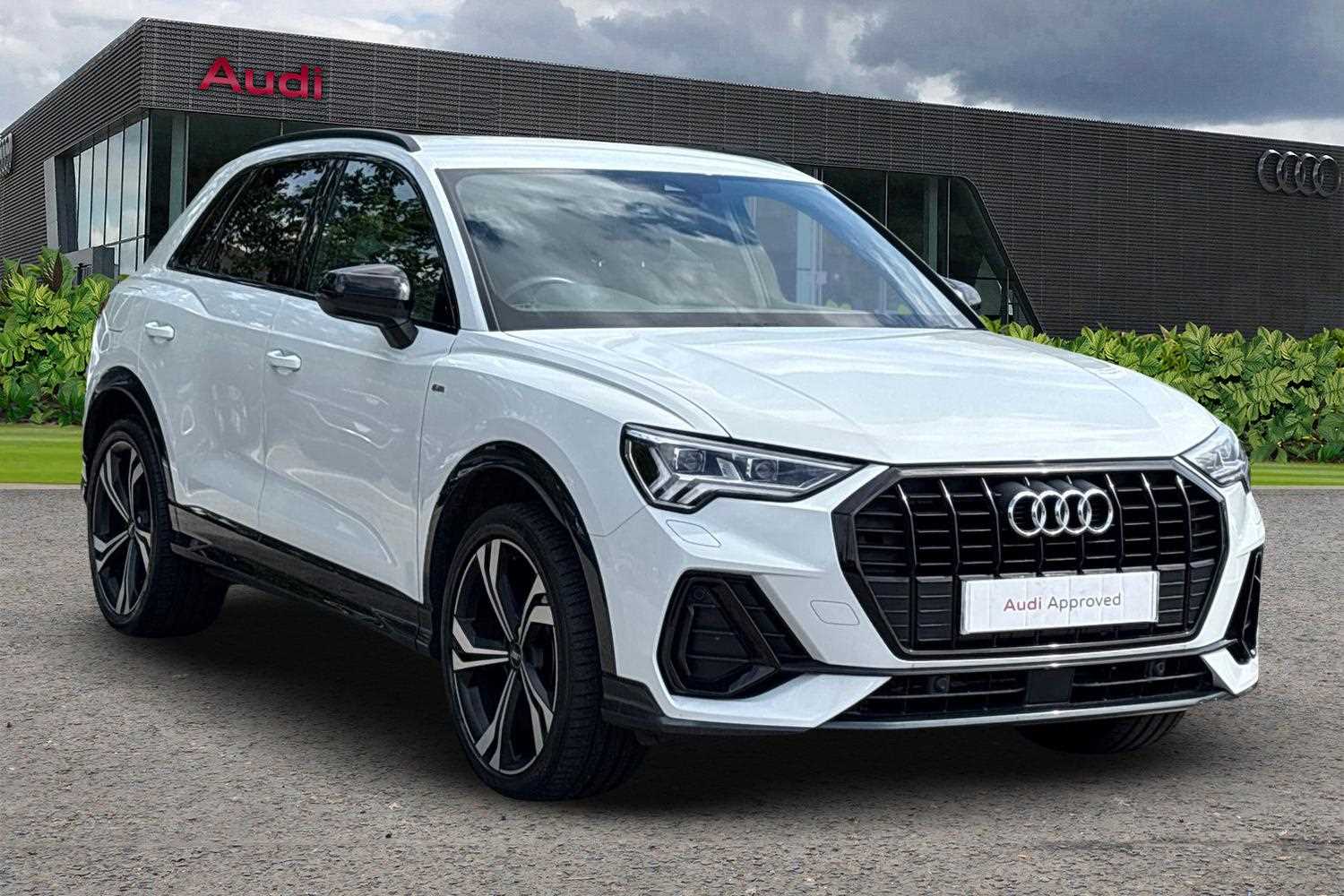 Main listing image - Audi Q3
