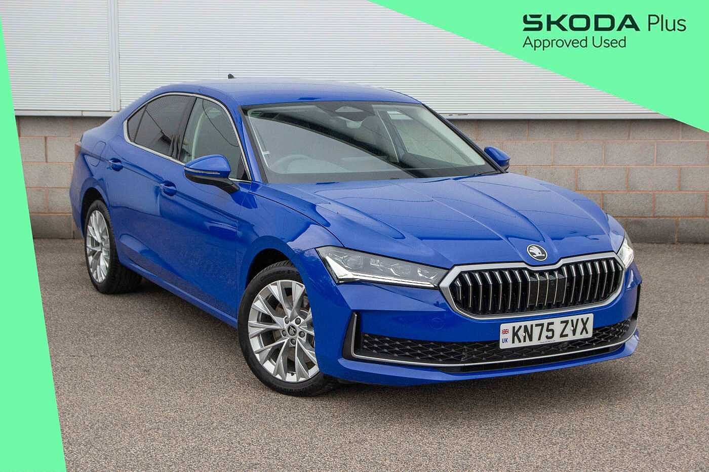 Main listing image - Skoda Superb
