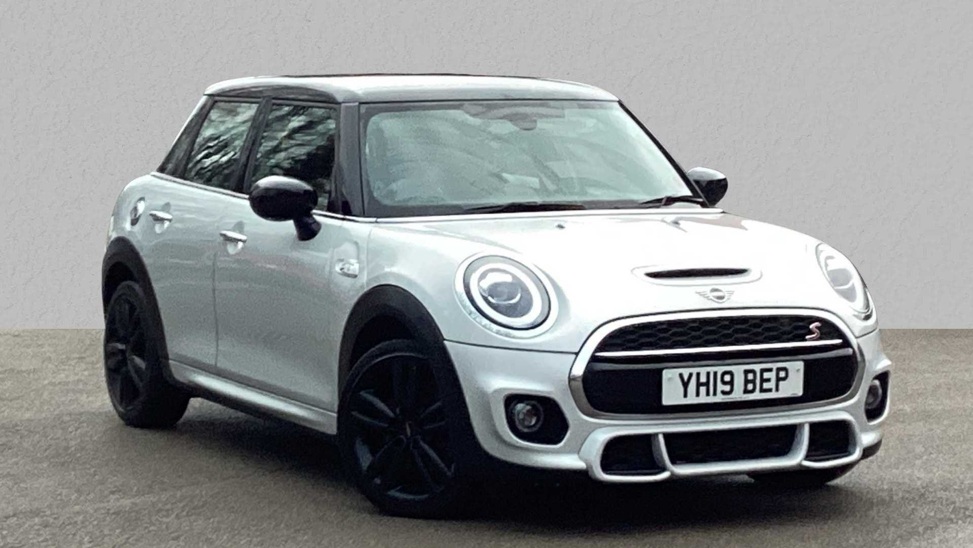 Main listing image - MINI Hatchback 5dr