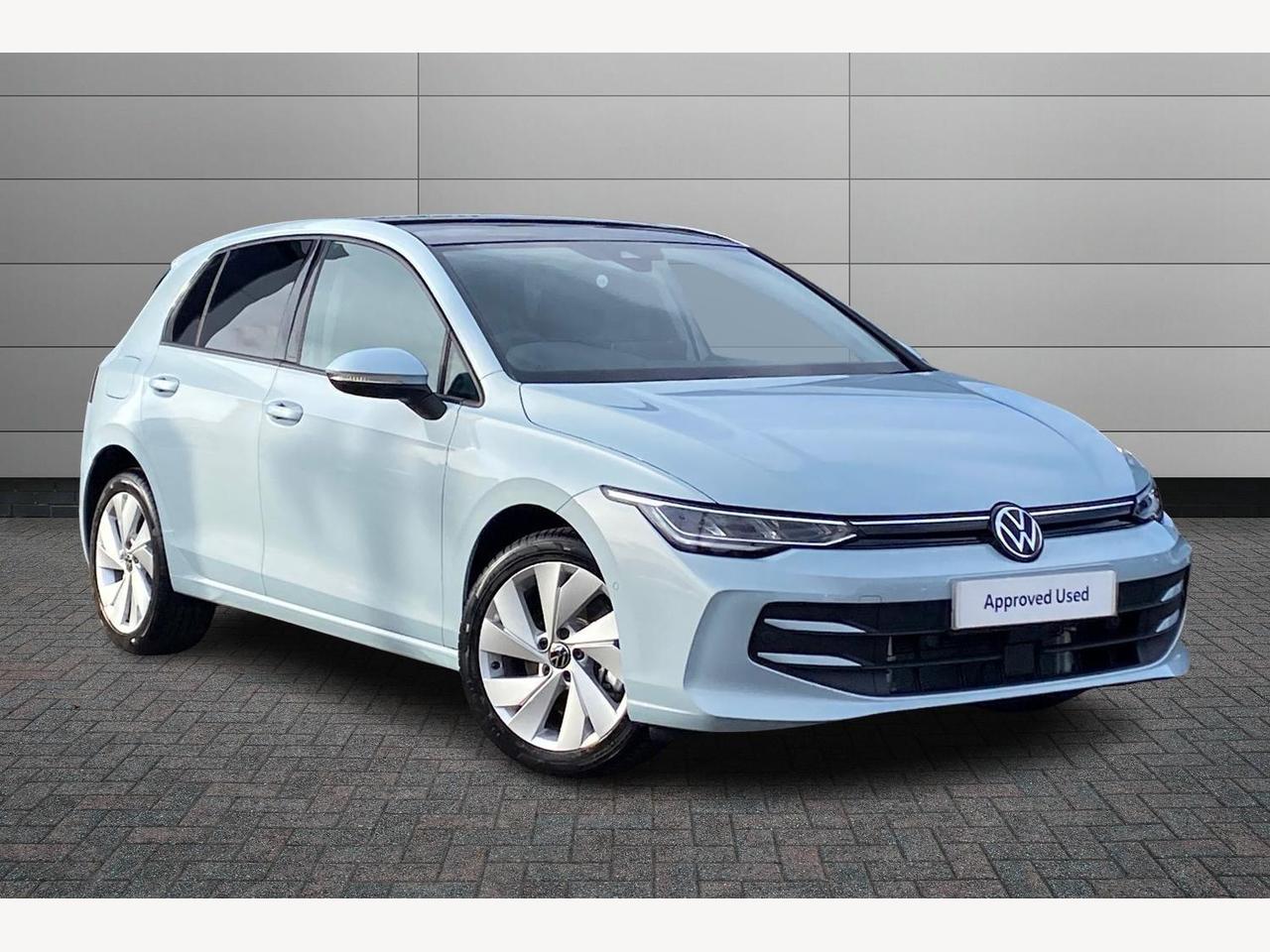 Main listing image - Volkswagen Golf